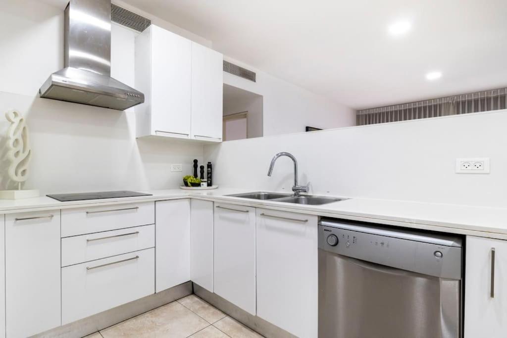 Luxury 3 Bedroom Apt, Harav Kook7 Kudüs Dış mekan fotoğraf