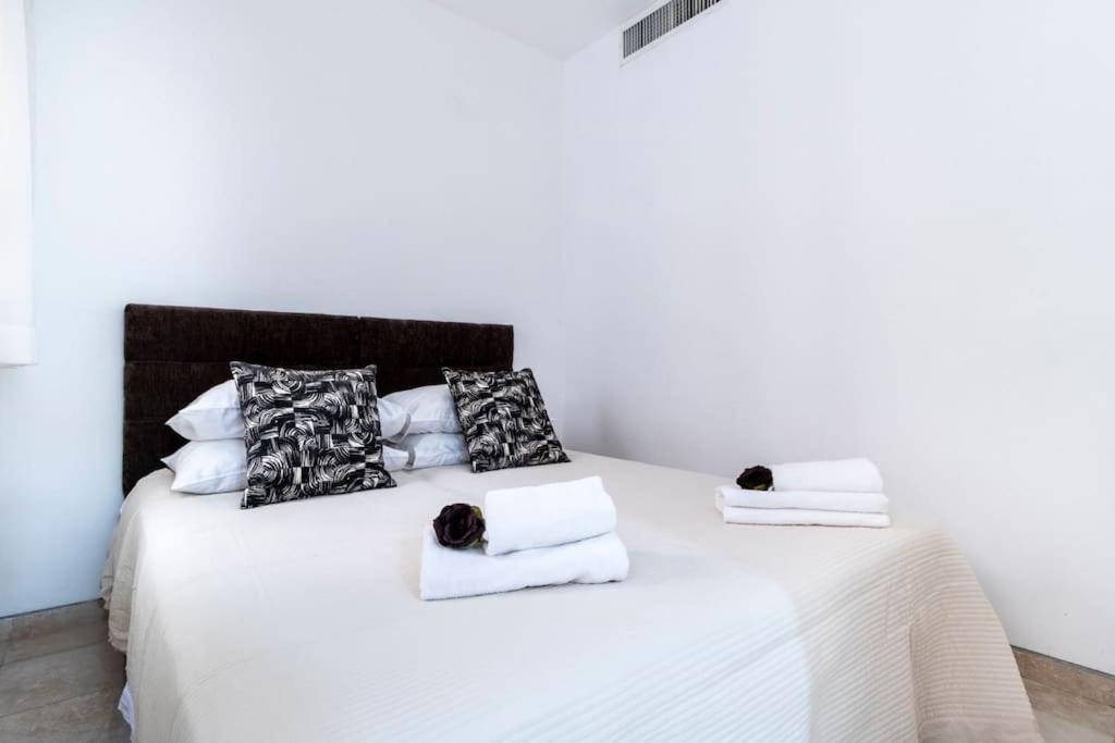 Luxury 3 Bedroom Apt, Harav Kook7 Kudüs Dış mekan fotoğraf